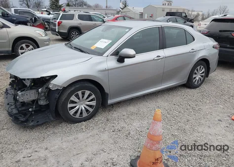 2021 Toyota Camry Le Hybrid from USA, damaged, VIN 4T1C31AK0MU547693